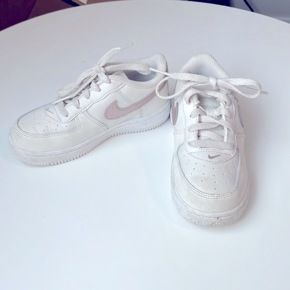 NIKE | girl’s sneakers  (pink silver)